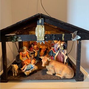 Nativity Scene Holiday Decor